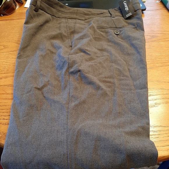 Ladies clothing - Picture 5 of 8